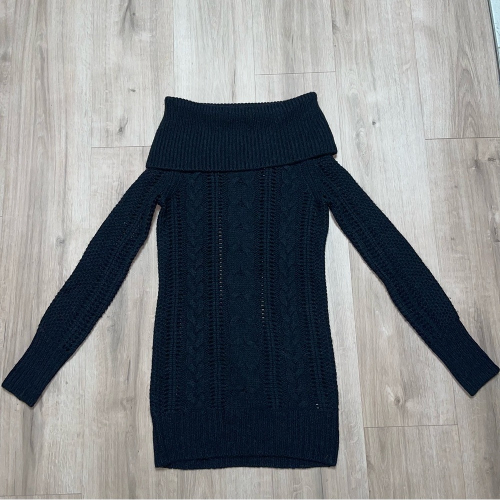 Club Monaco Black Off-Shoulder/Cowl Neck Sweater Size Medium Merion Wool/Alpaca